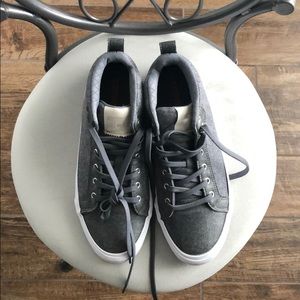 Converse High Tops New w/o tags